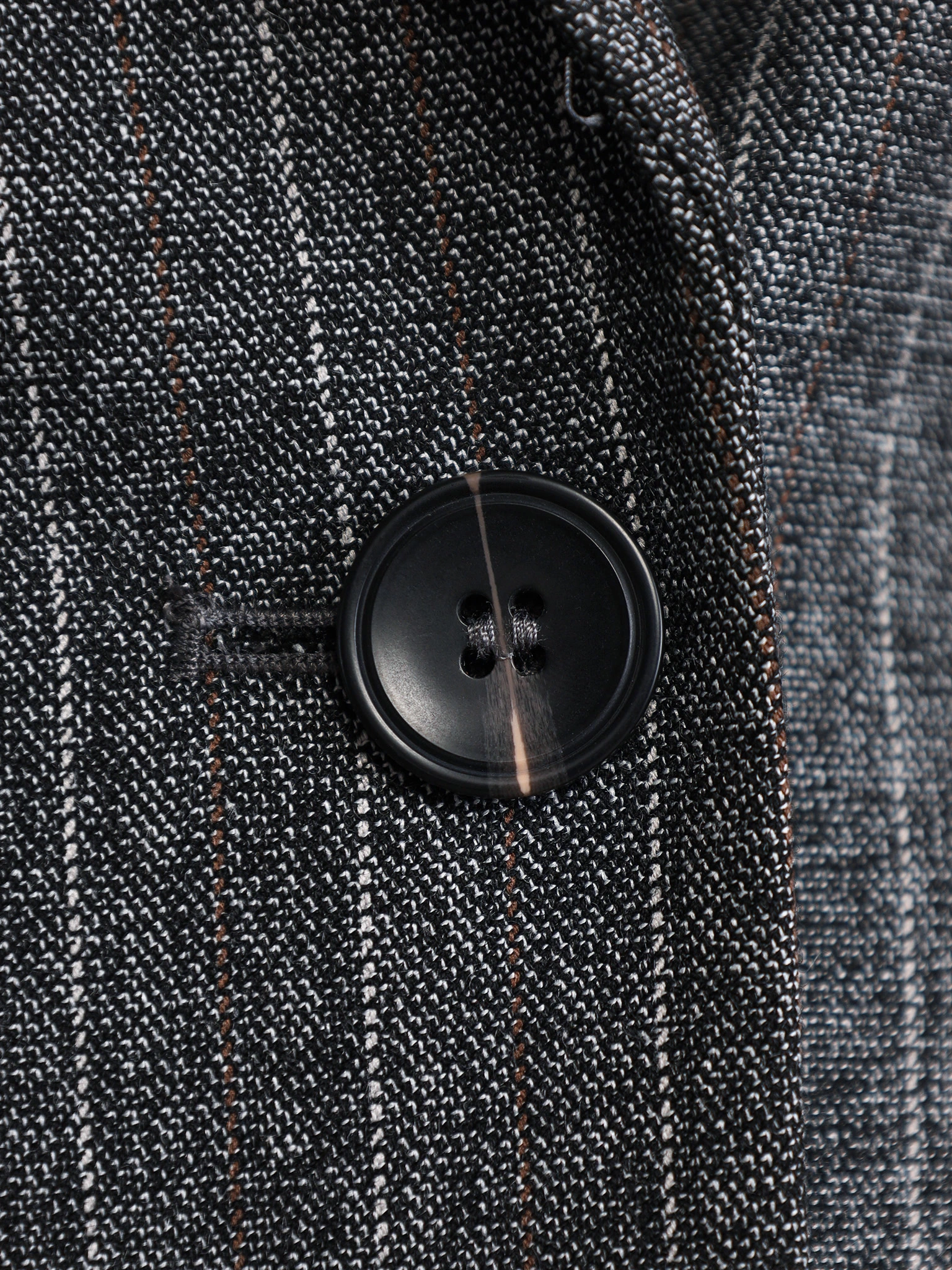 Пиджак однобортный темно-серого цвета в полоску